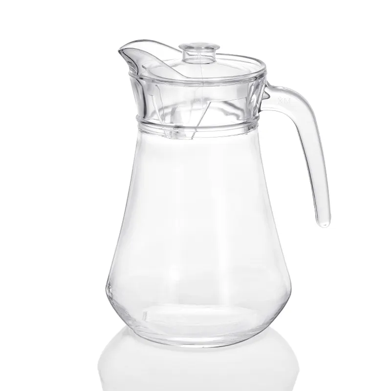 Polycarbonate Pitcher with High Pour Lip